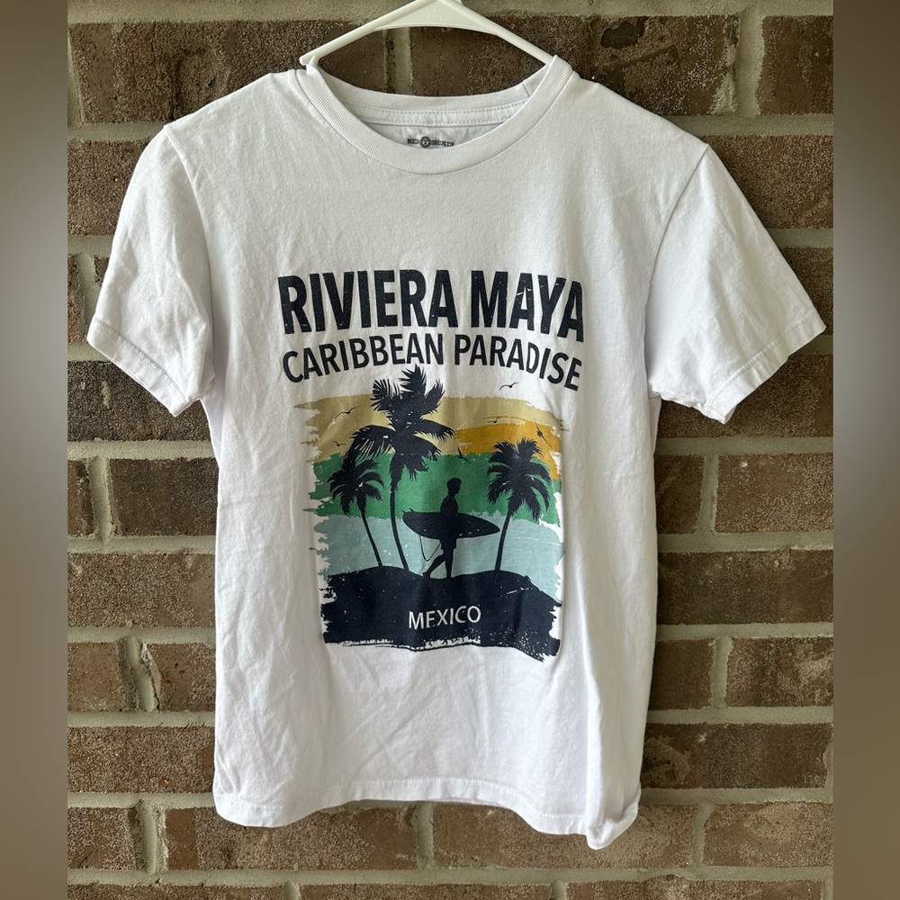 Riviera Maya Graphic T-Shirt